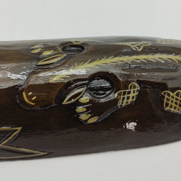 Wood Indonesian Tribal Wall Mask With Lizard - Picture 10 of 11